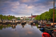 View on Skinny Bridge, Amstel River in Amsterdam, 2020 
7952 x 5